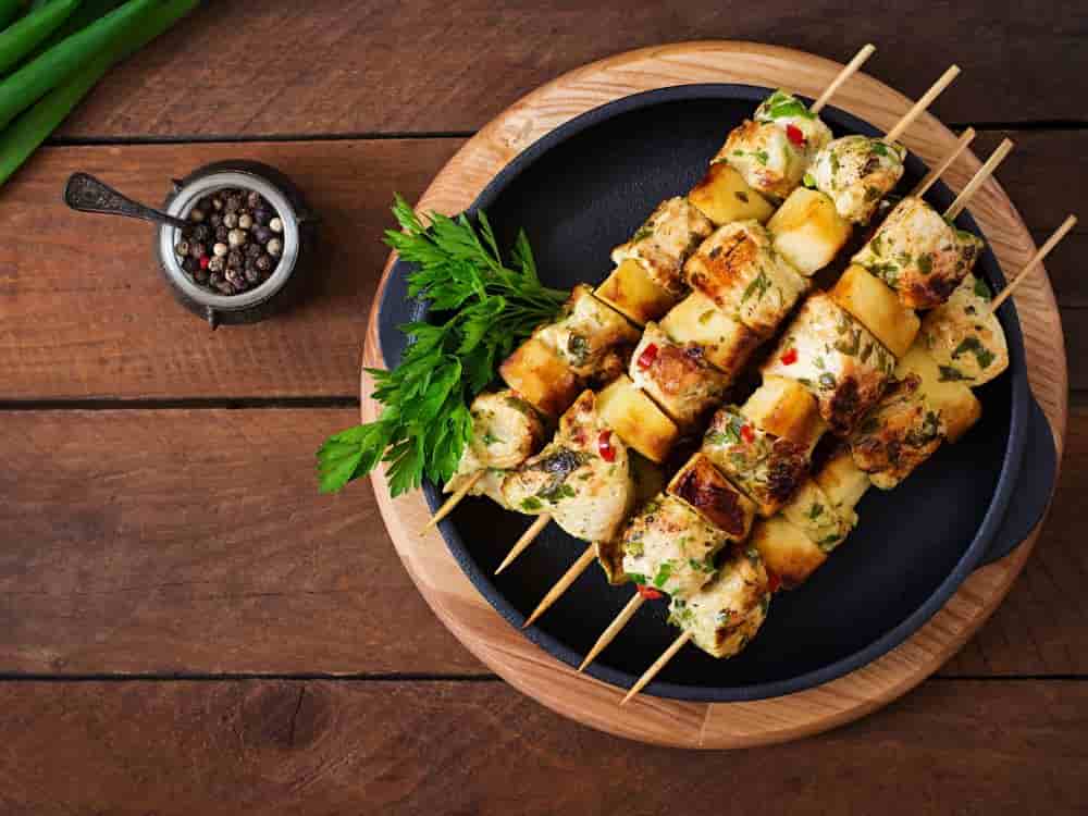 Recette Ras el-hanout, poulet et pommes en brochette