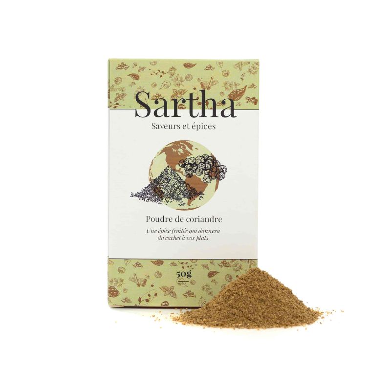 Coriandre poudre Sartha, boite carton 50g sur fond blanc avec produit devant